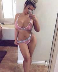 Doyumsuz escort bayan Defne