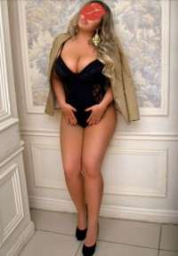 İri göğüsler escort Zübeyde