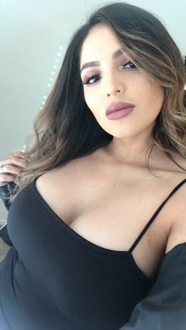 Kayseri escort Fatima