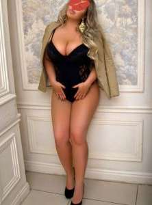 İri göğüsler escort Zübeyde